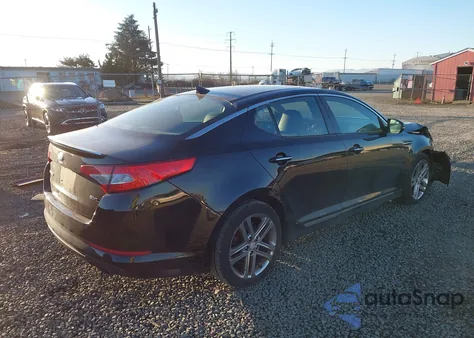 2013 Kia Optima Sx z USA, uszkodzony, nr VIN 5XXGR4A65DG139009